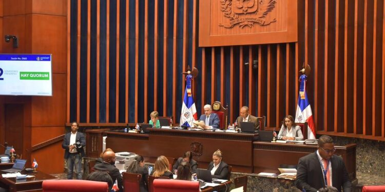 Senado aprueba proyecto para impartir materia de primeros auxilios en escuelas.