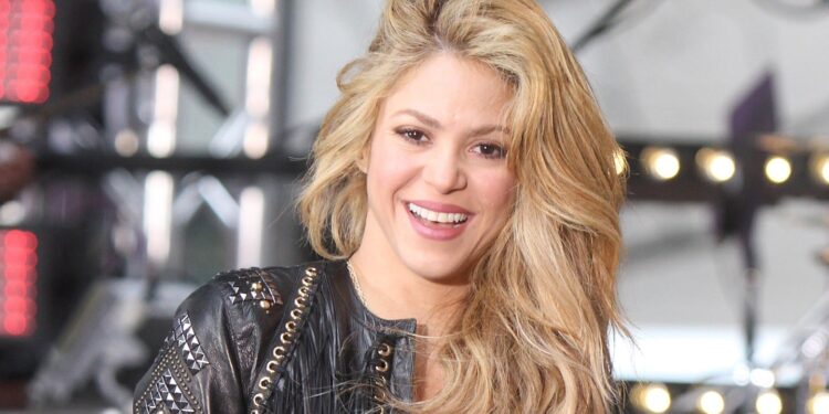 Shakira performs on NBC's Today Show at Rockefeller Center in New York City on March 26, 2014.