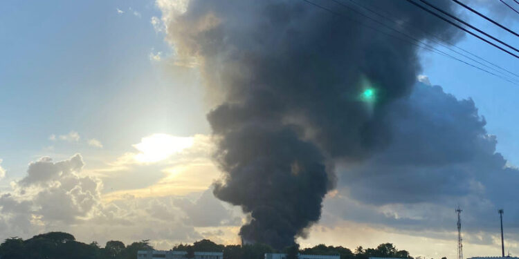 El incendio inició en horas de la tarde de miércoles