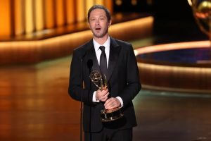 Ebon Moss-Bachrach accepts the award for Supporting Actor in a Comedy Series 
