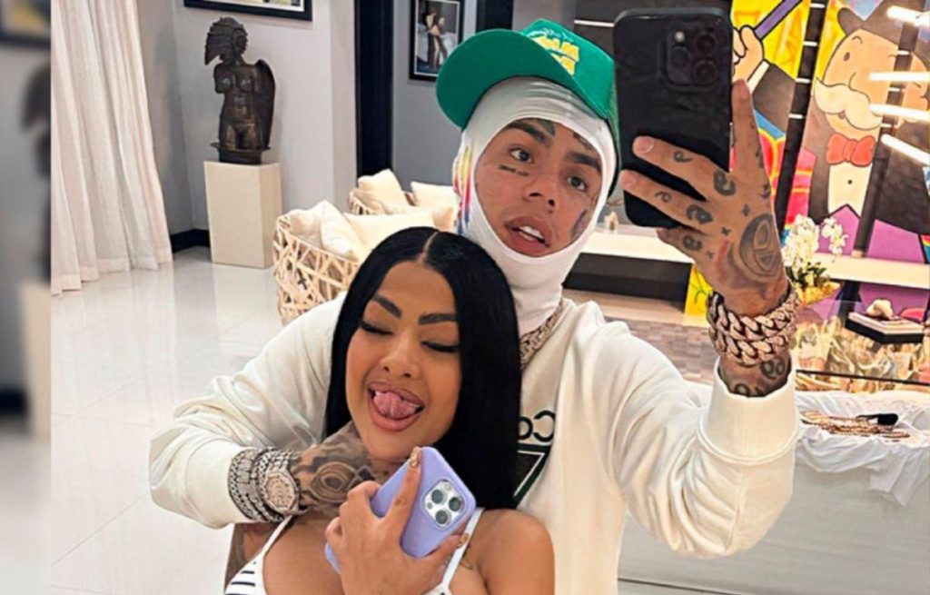 Destacó que la ve más "hermosa, linda y fluyente" mientras avanza en su carrera musical.