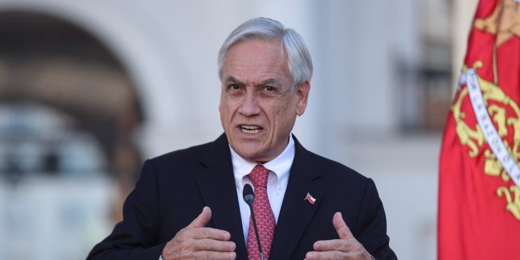En la imagen, el presidente de Chile, Sebastián Piñera. EFE/Alberto Valdés/Archivo