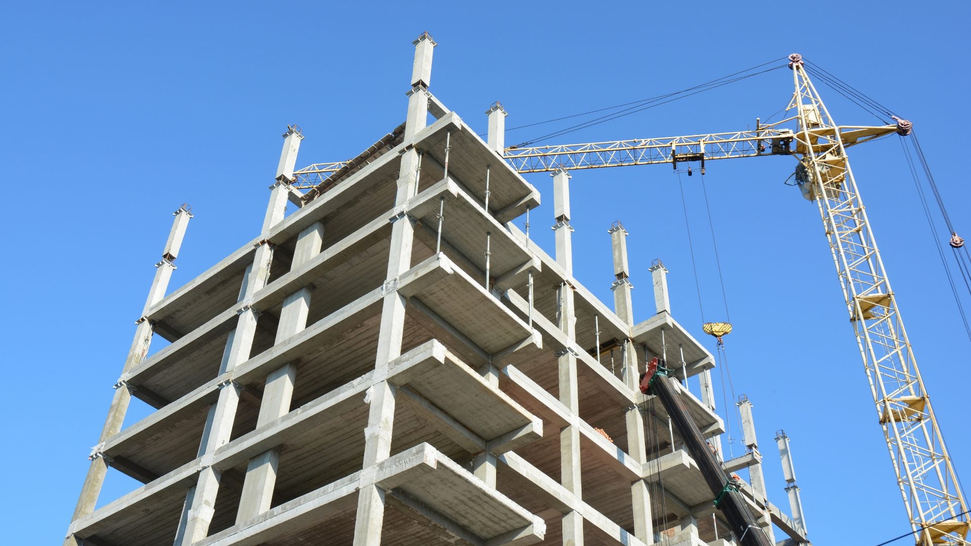 Ferreteros de Espaillat exigen transparencia en precios de materiales de construcción